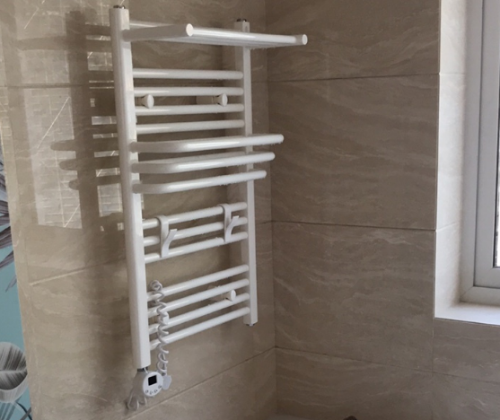 第五代碳纖維發(fā)熱線電熱毛巾架為何如此暢銷(xiāo)!